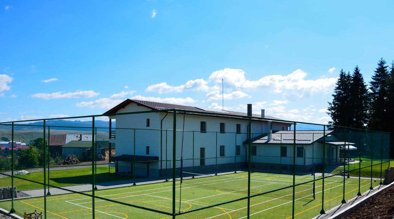 Pensiunea Banffy Topliţa Exterior foto